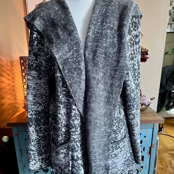 J Jill charcoal and smoky gray sophisticated hooded cardigan - Picture 1 of 5